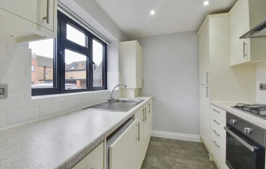 2 bedroom house for sale