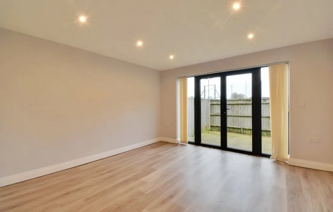 2 bedroom house for sale