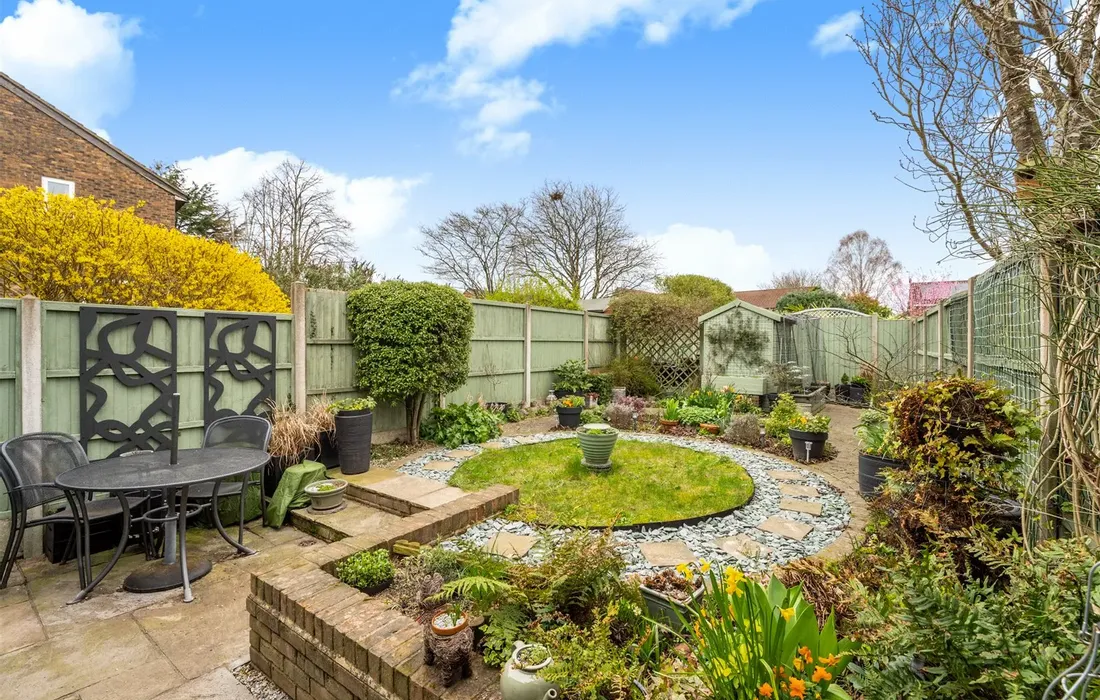 2 bedroom house for sale