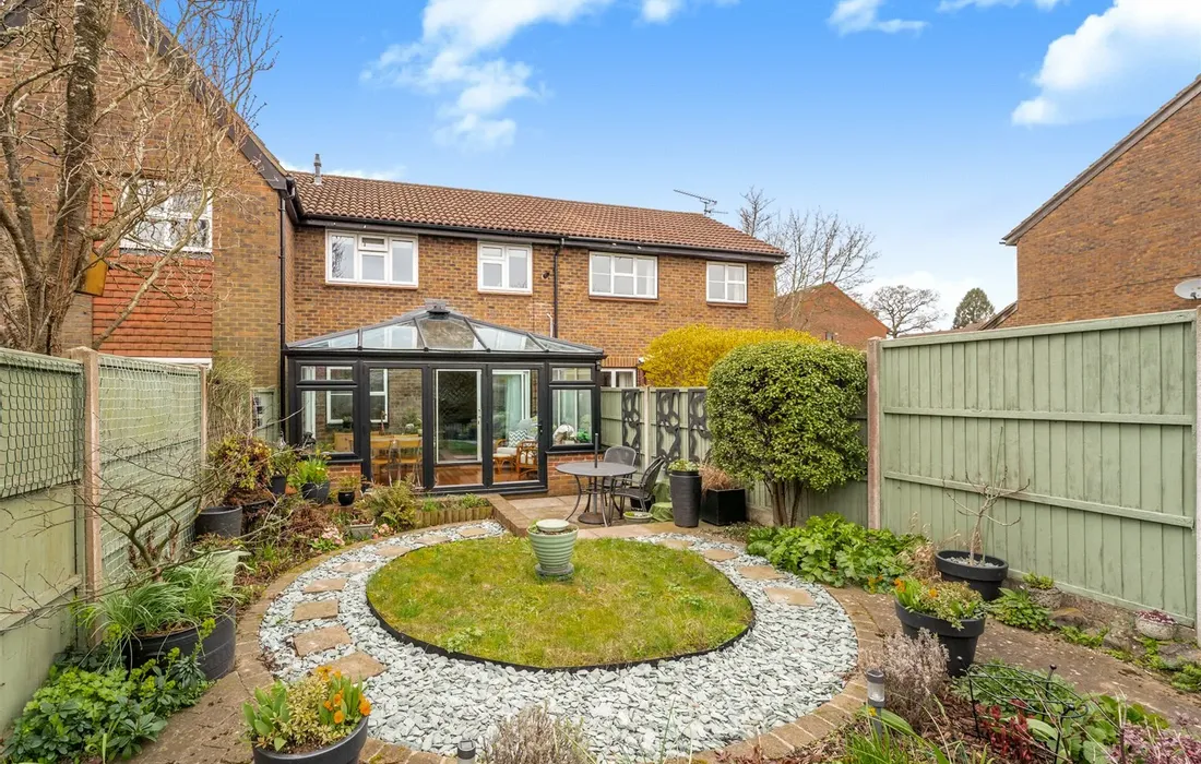 2 bedroom house for sale