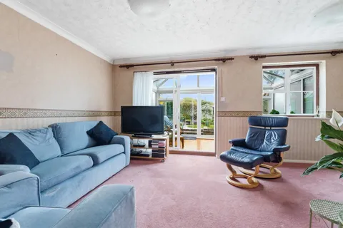 2 bedroom house for sale