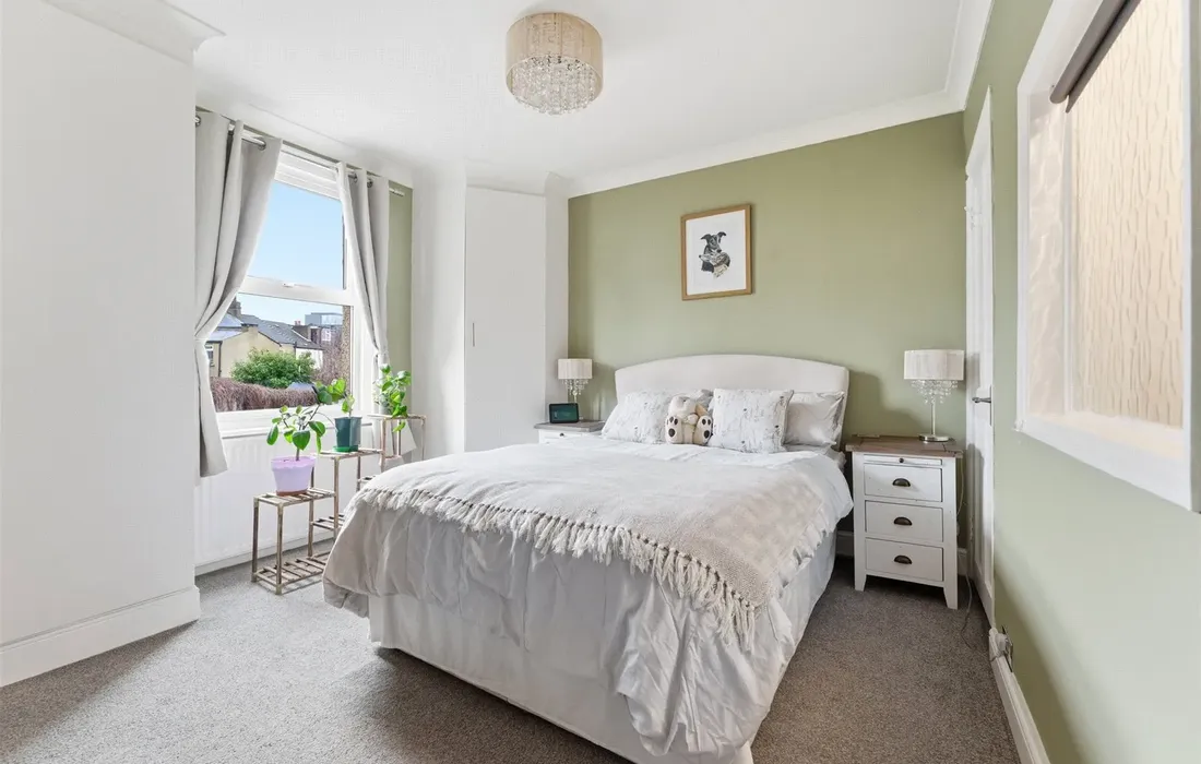 2 bedroom house for sale