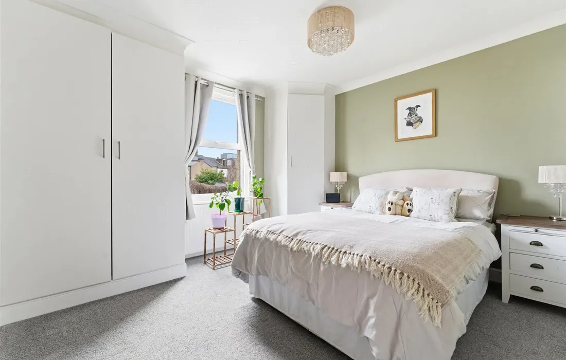 2 bedroom house for sale