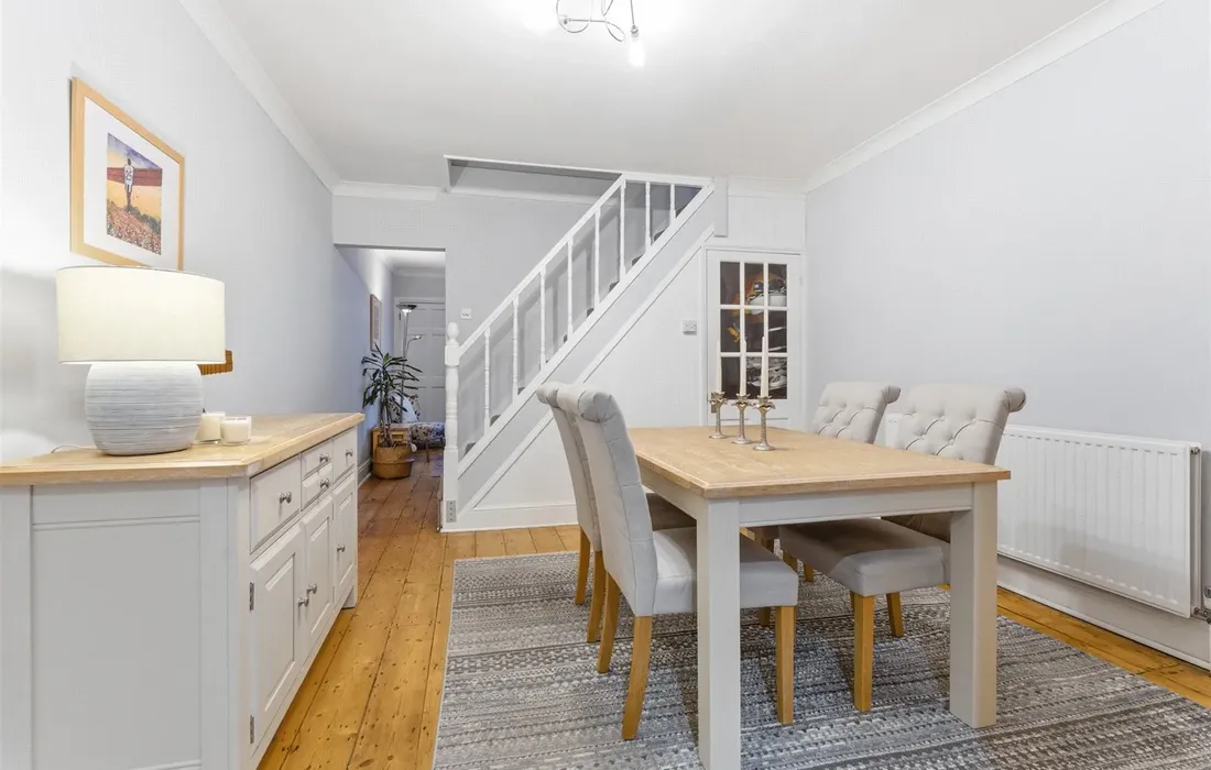 2 bedroom house for sale