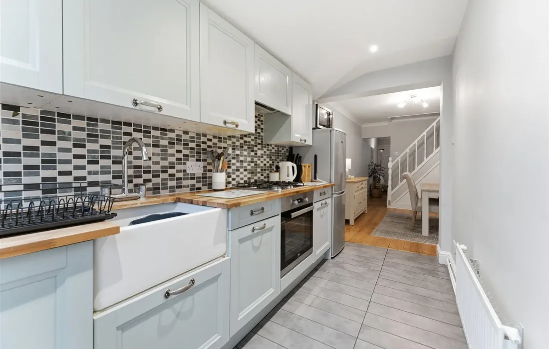 2 bedroom house for sale