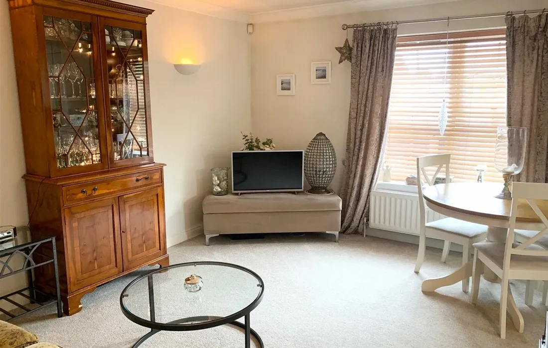 2 bedroom apartment for sale