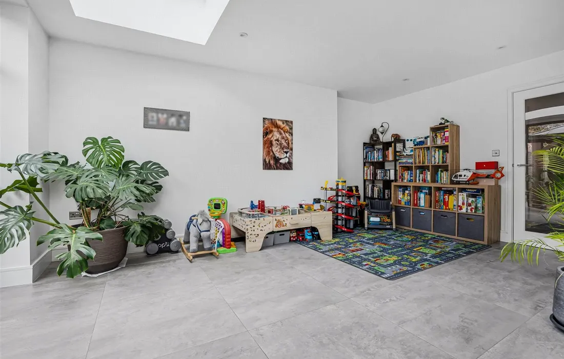 4 bedroom house for sale