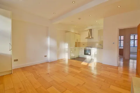 2 bedroom apartment to rent