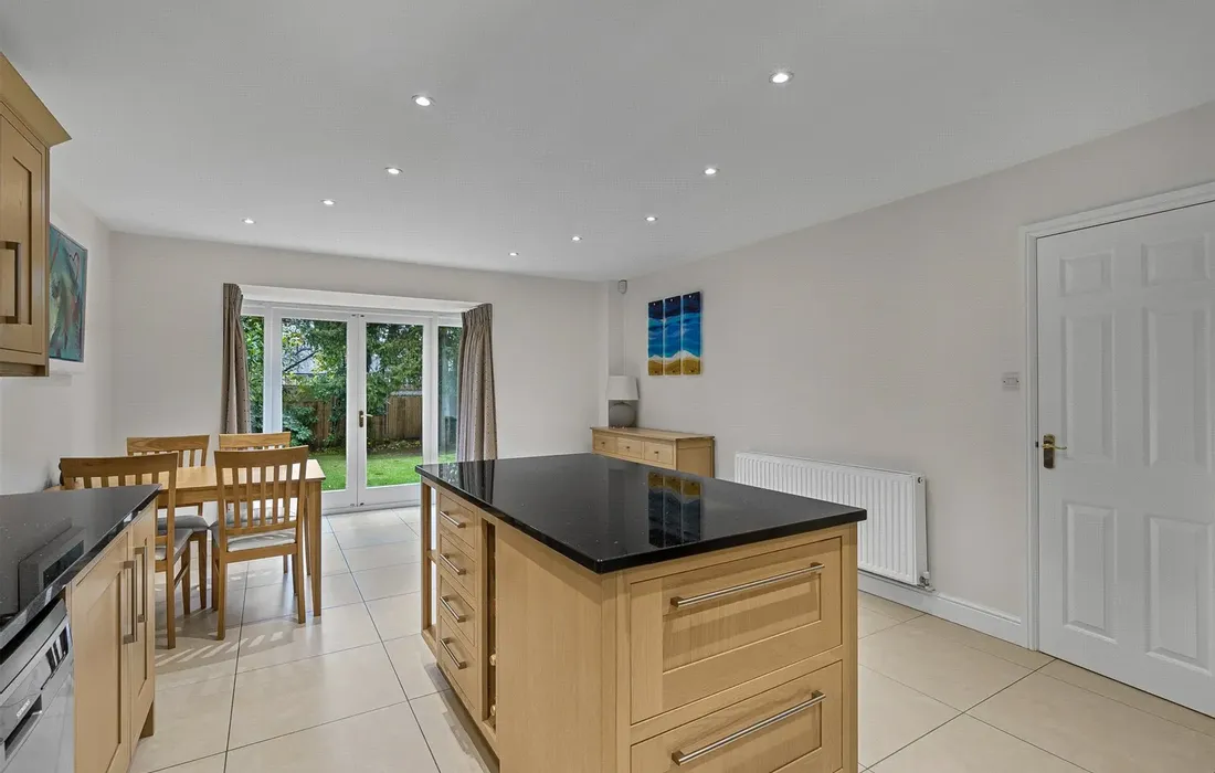 5 bedroom house for sale