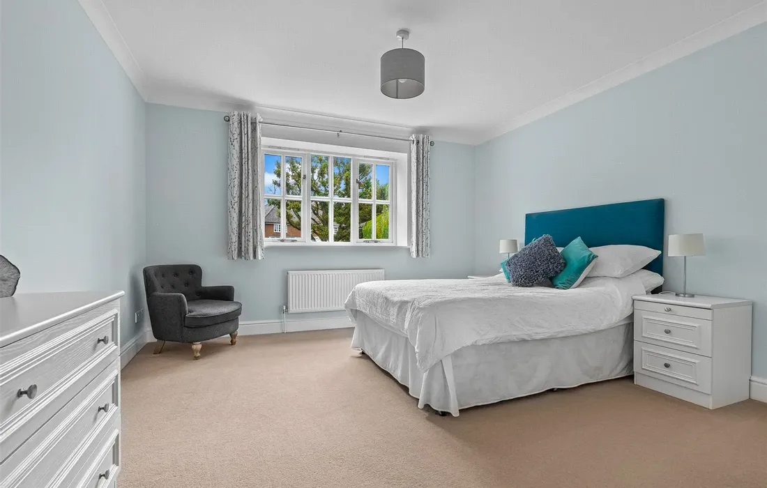 5 bedroom house for sale