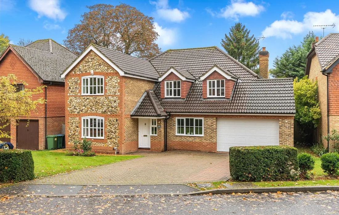 5 bedroom house for sale