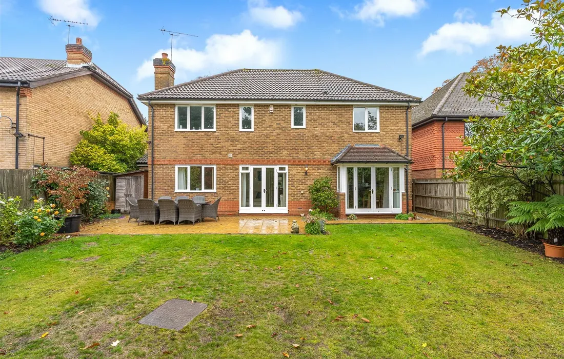 5 bedroom house for sale