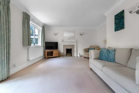 5 bedroom house for sale