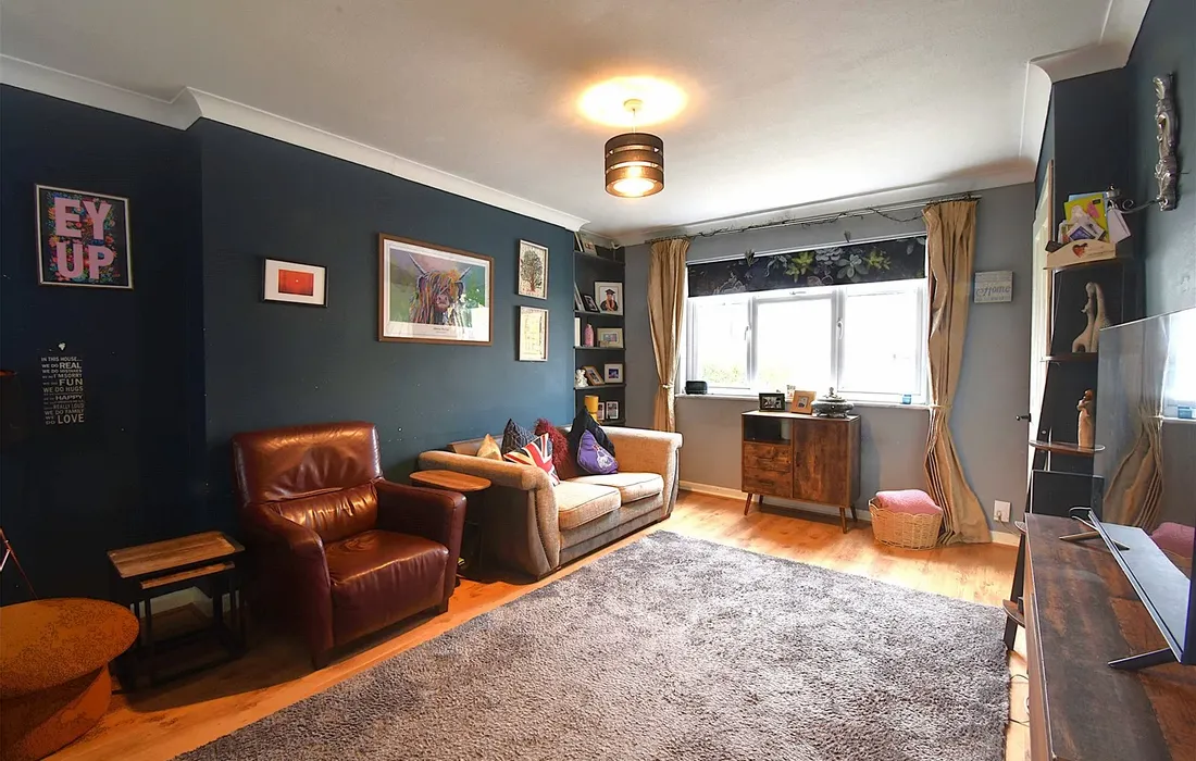 5 bedroom house for sale