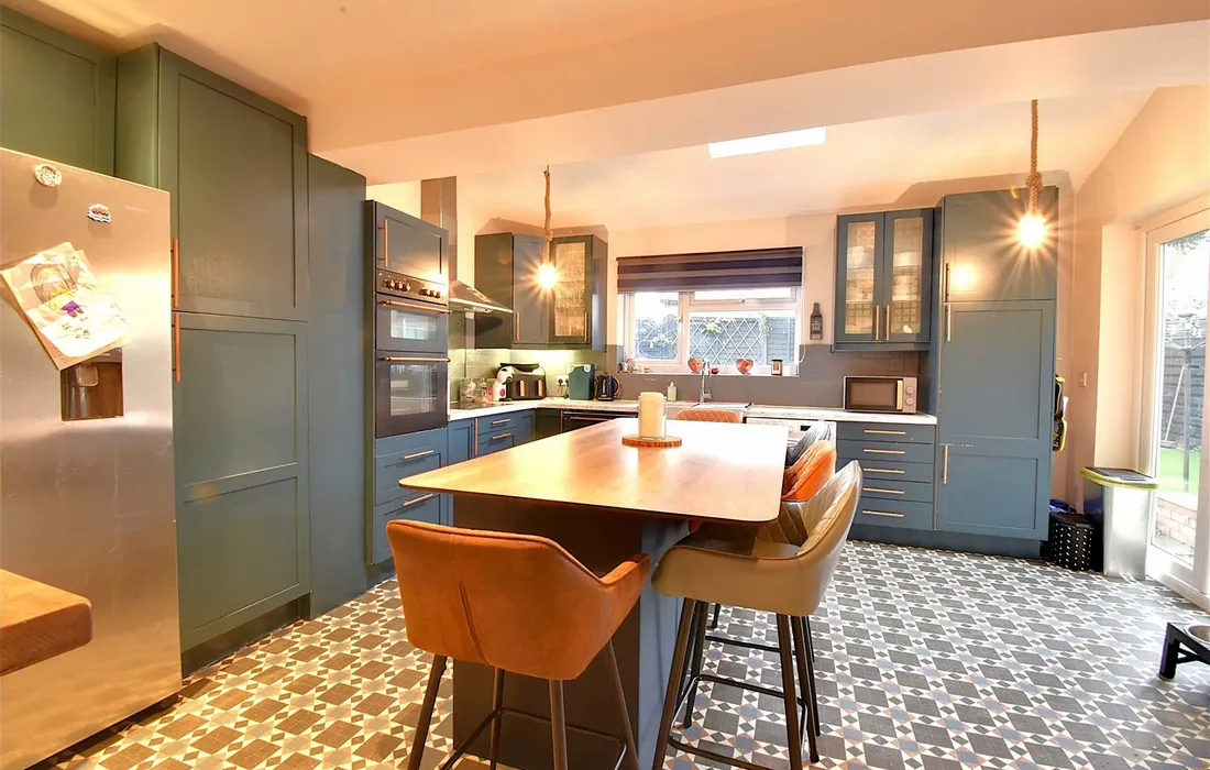 5 bedroom house for sale