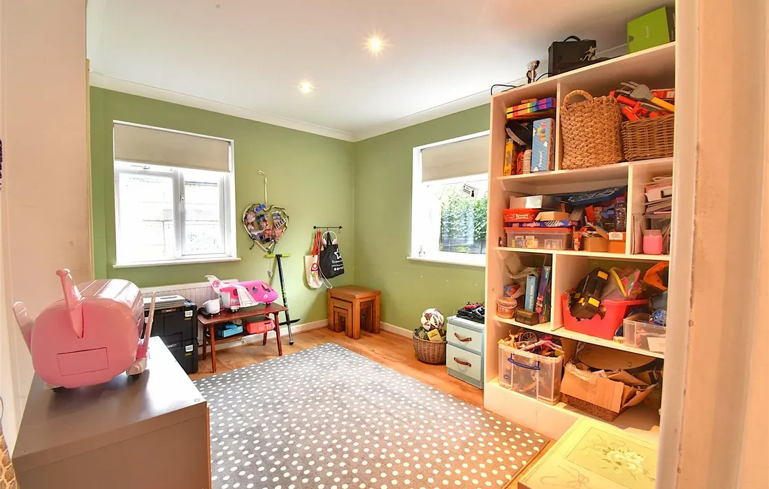 5 bedroom house for sale