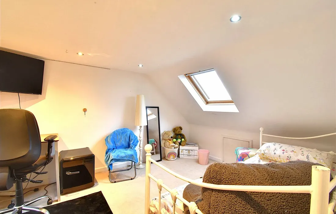 5 bedroom house for sale