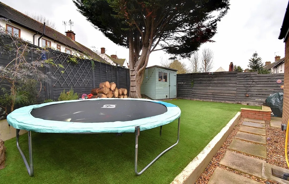 5 bedroom house for sale