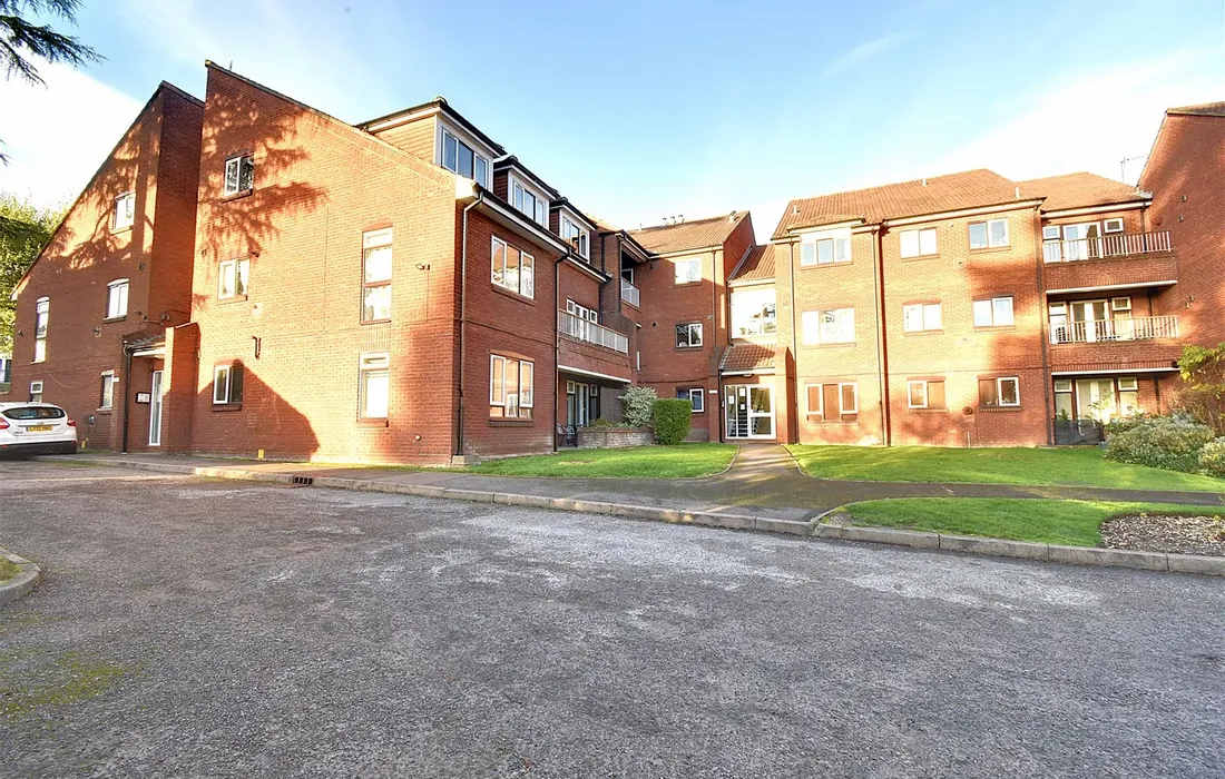 2 bedroom apartment for sale