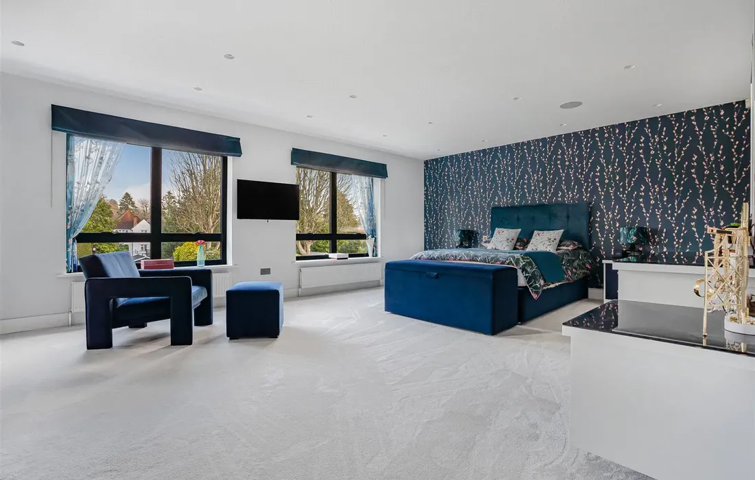 5 bedroom house for sale