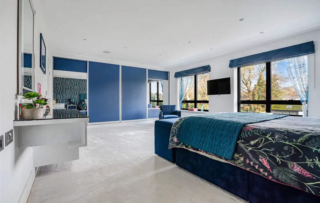 5 bedroom house for sale