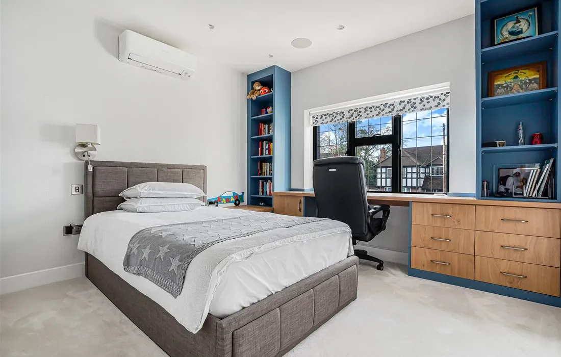 5 bedroom house for sale