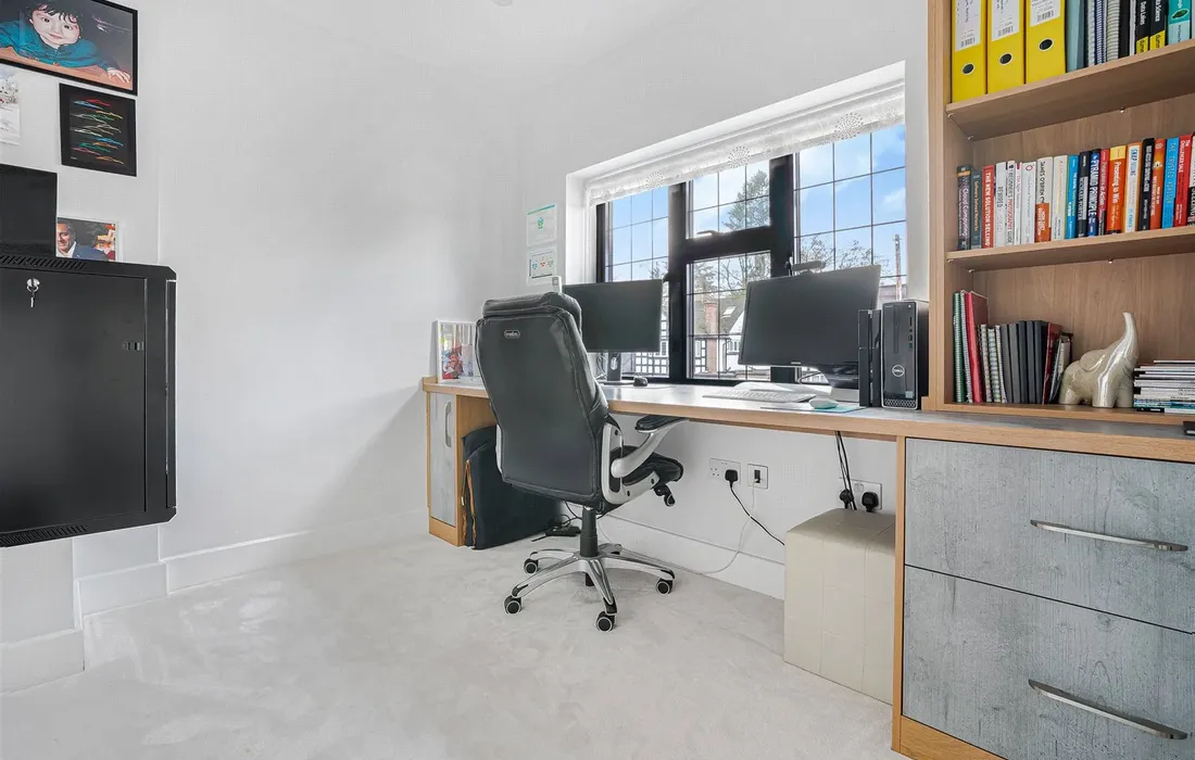 5 bedroom house for sale