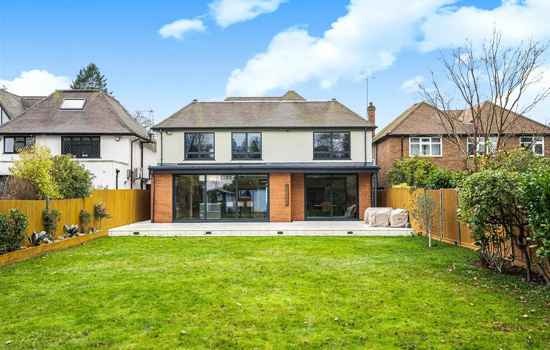 5 bedroom house for sale