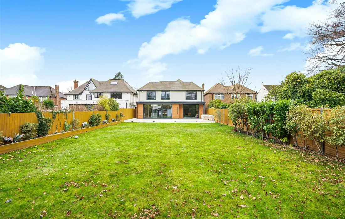 5 bedroom house for sale