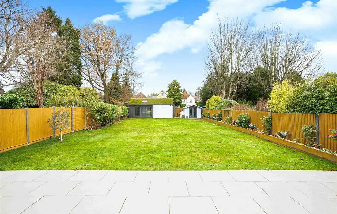 5 bedroom house for sale