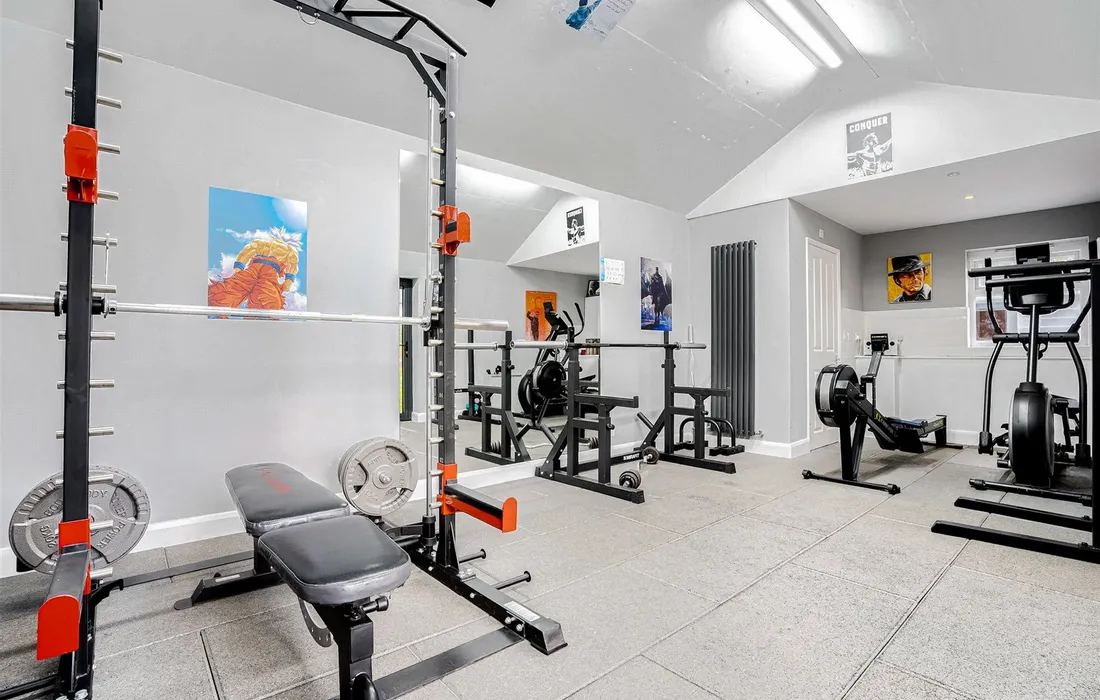 5 bedroom house for sale