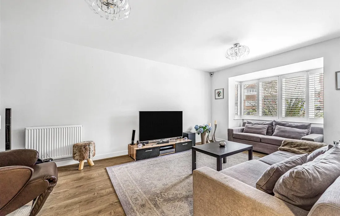 5 bedroom house for sale