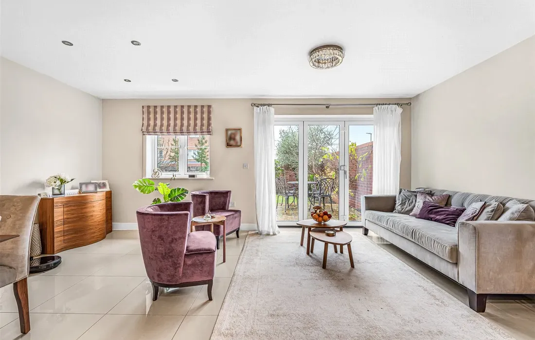 5 bedroom house for sale