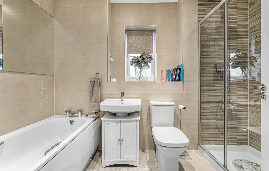 5 bedroom house for sale