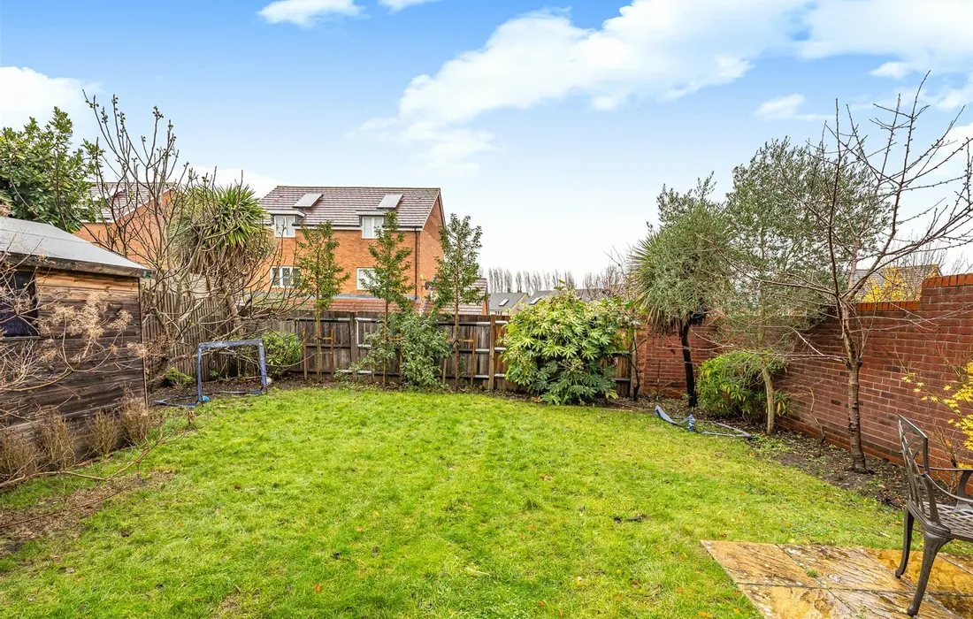 5 bedroom house for sale