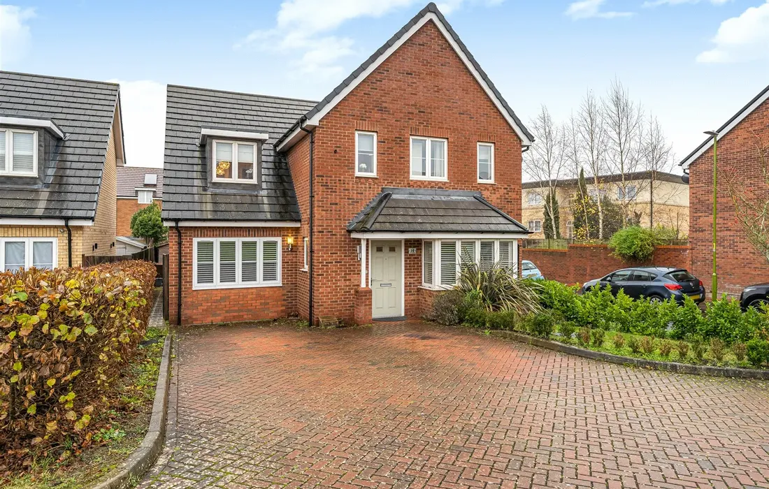 5 bedroom house for sale