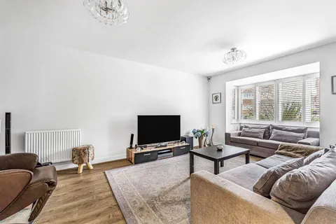 5 bedroom house for sale