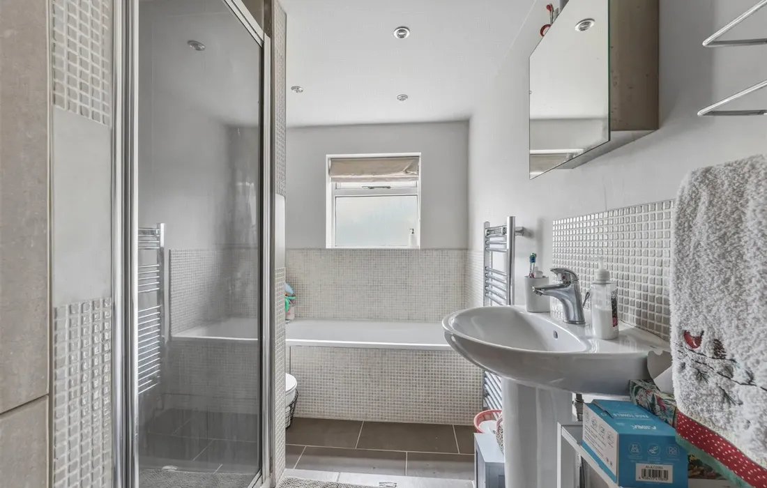 2 bedroom house for sale