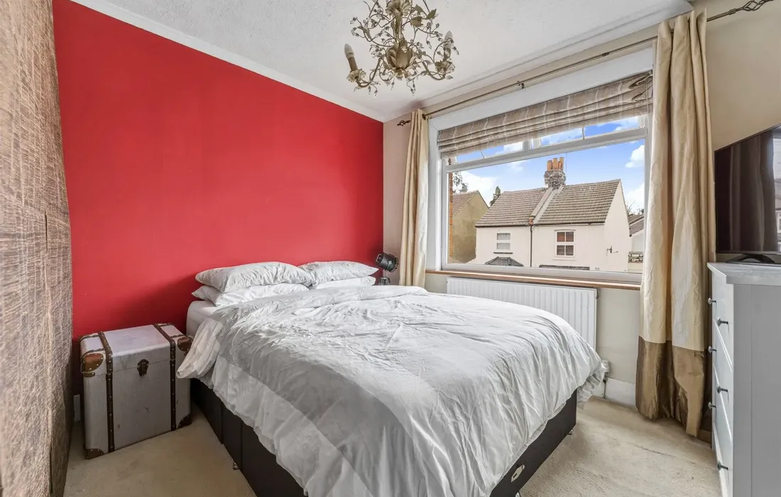 2 bedroom house for sale