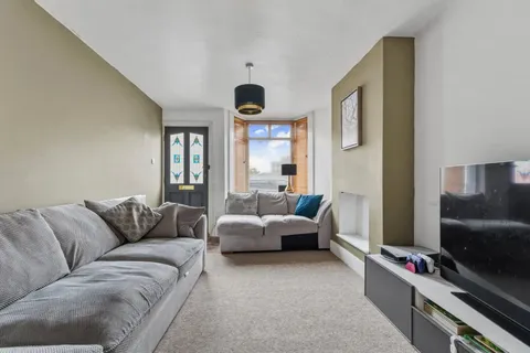 2 bedroom house for sale