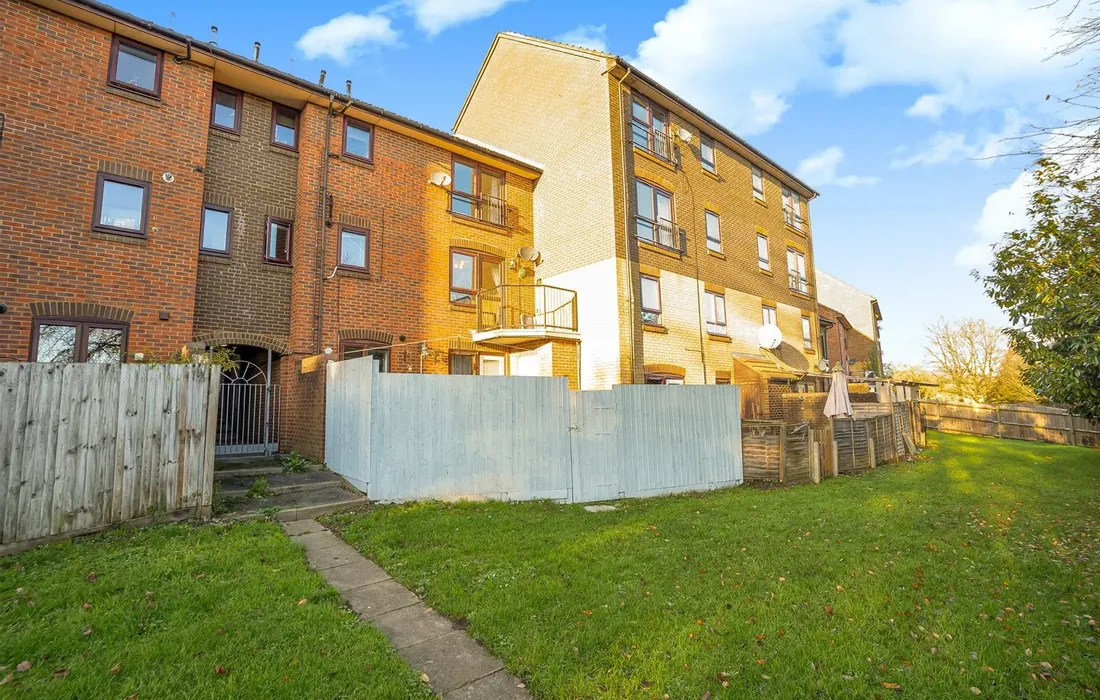 2 bedroom apartment for sale