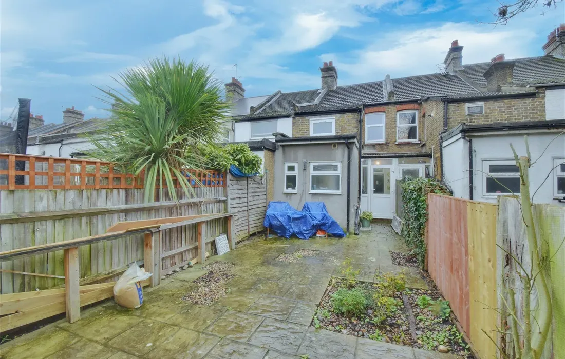 4 bedroom house to rent