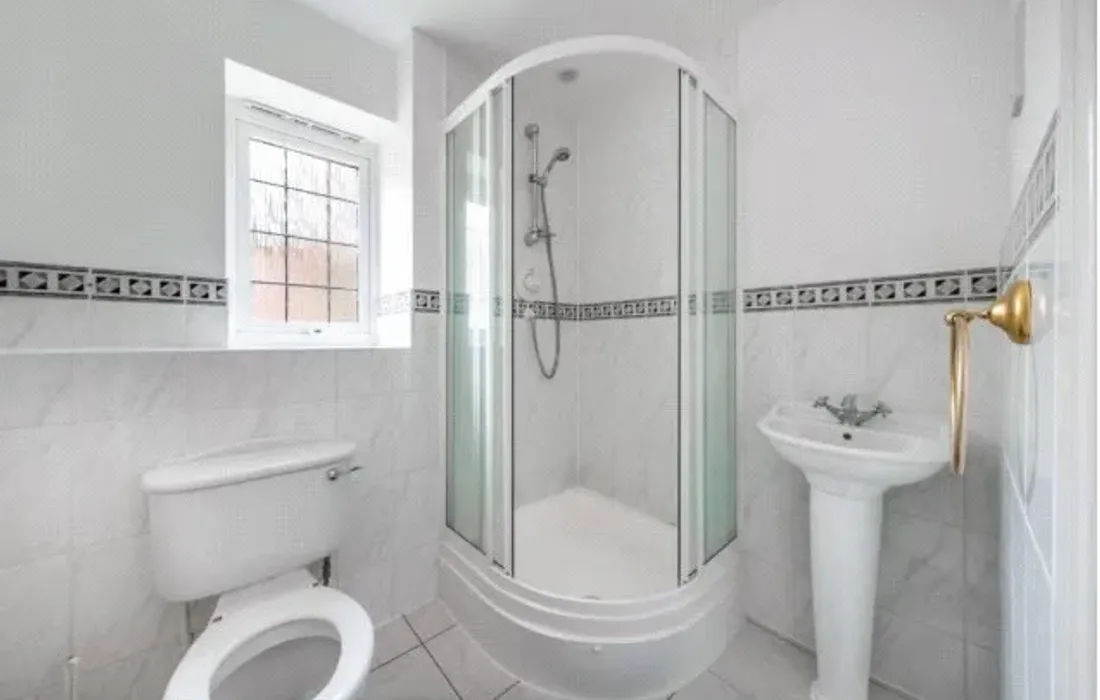 5 bedroom house for sale