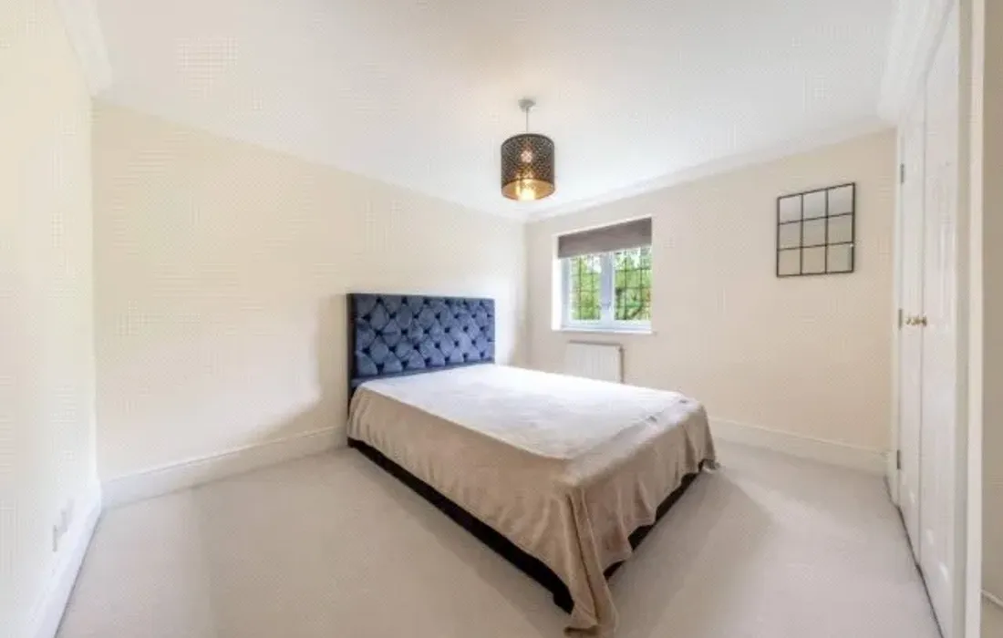 5 bedroom house for sale