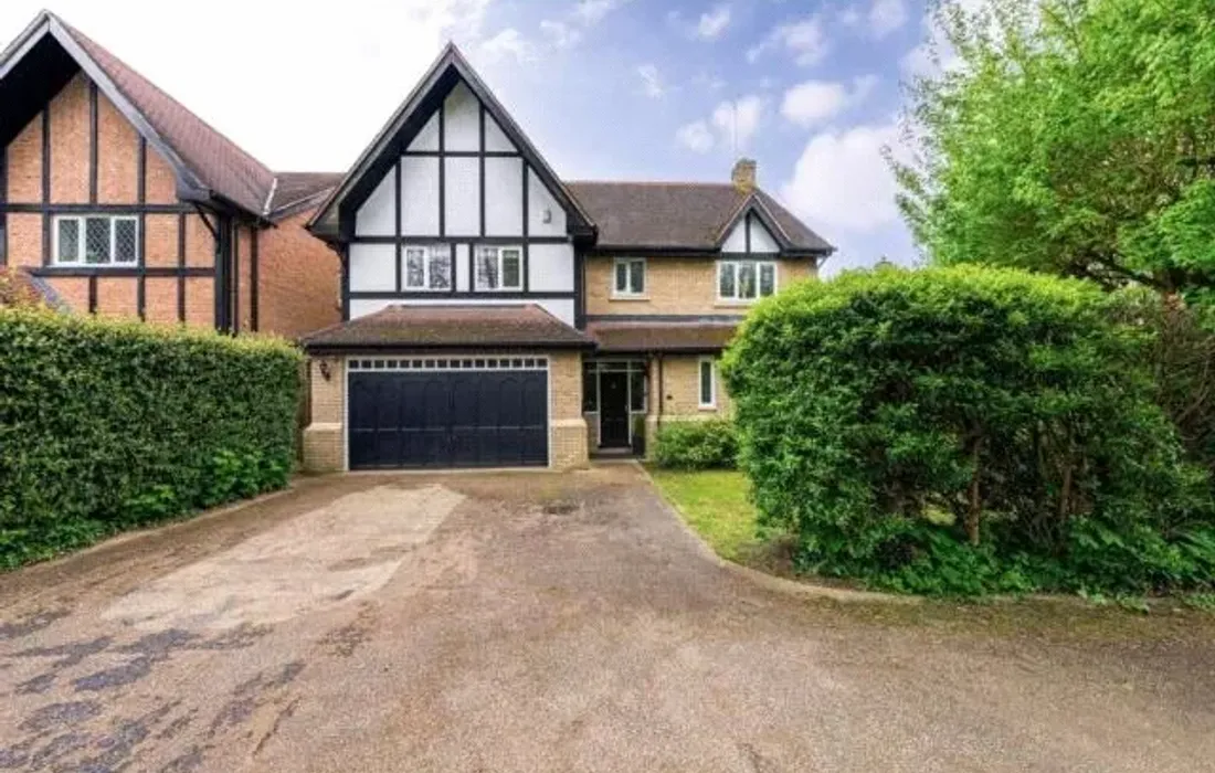 5 bedroom house for sale