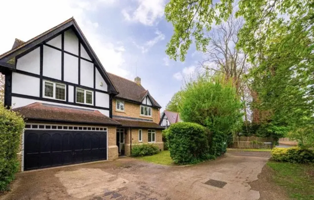 5 bedroom house for sale