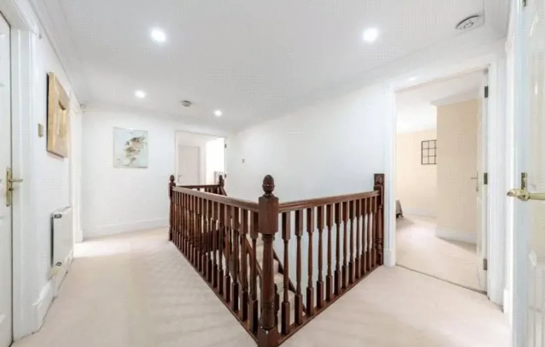 5 bedroom house for sale