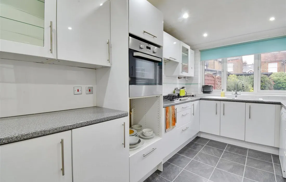 4 bedroom house to rent