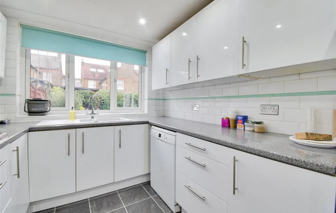 4 bedroom house to rent