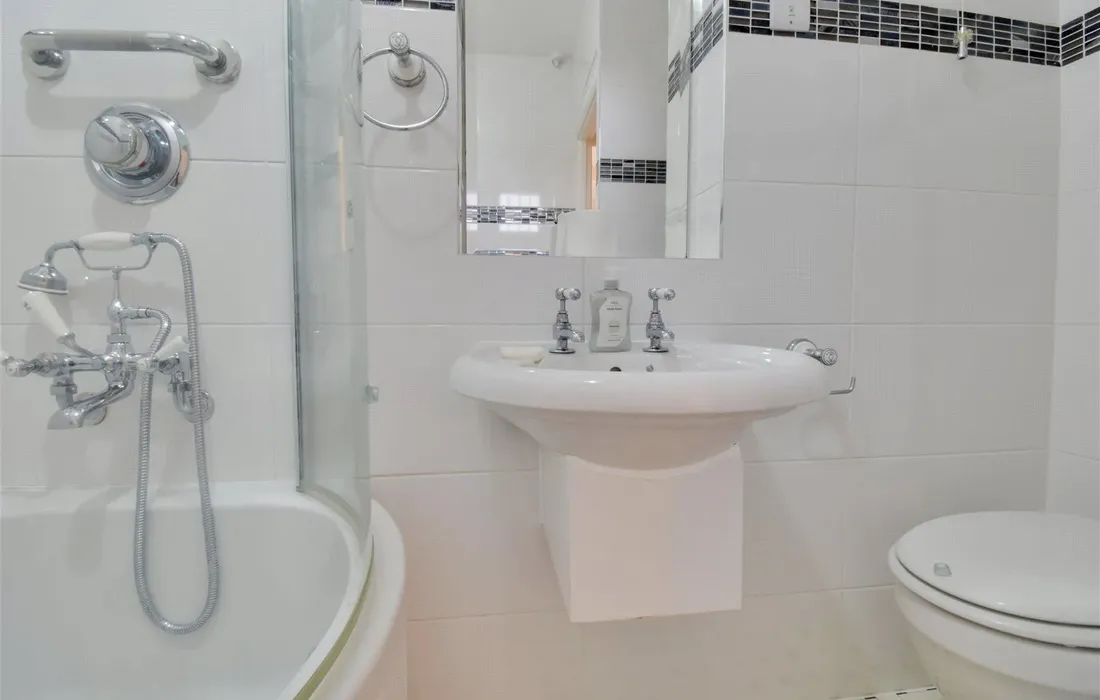 4 bedroom house to rent